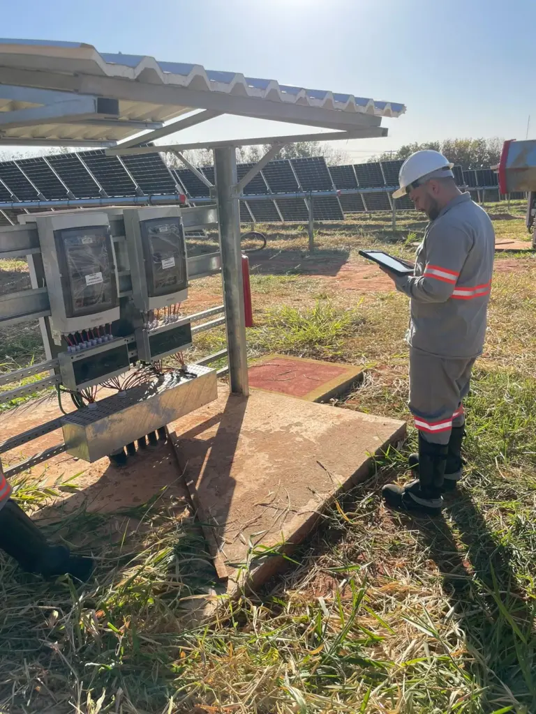 teste de curva IV em módulos solares