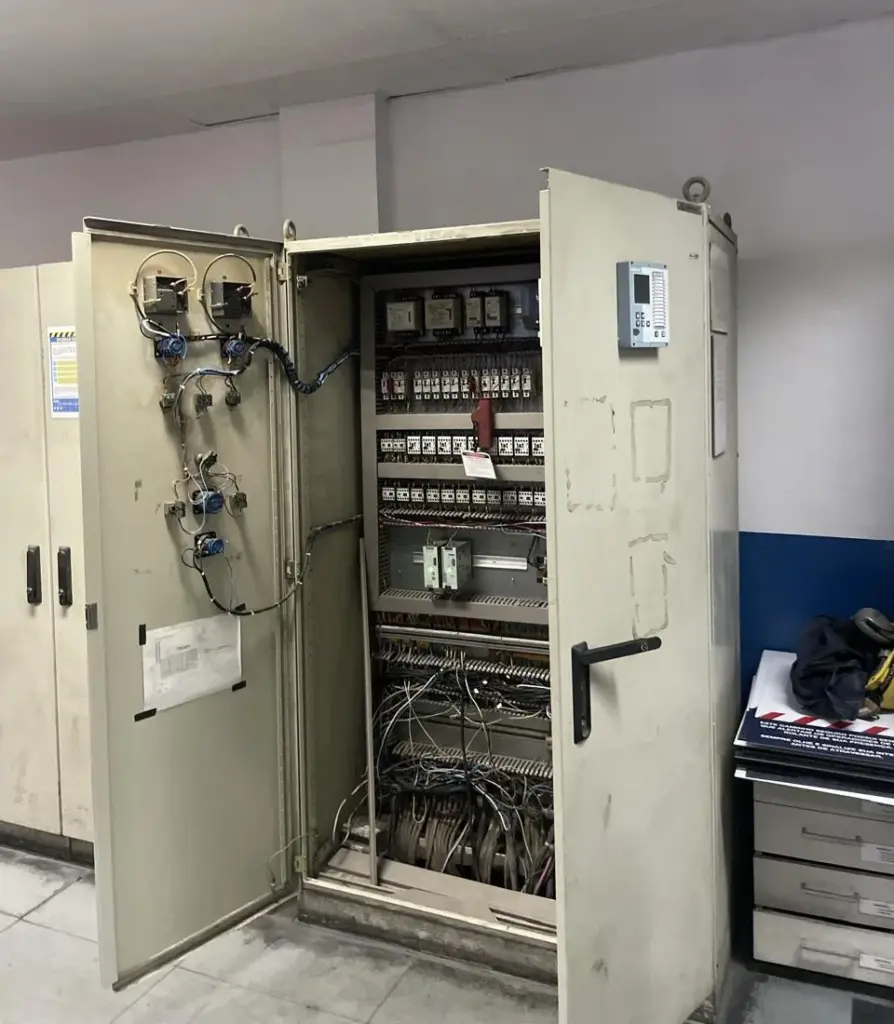 testes elétricos em instalações industriais